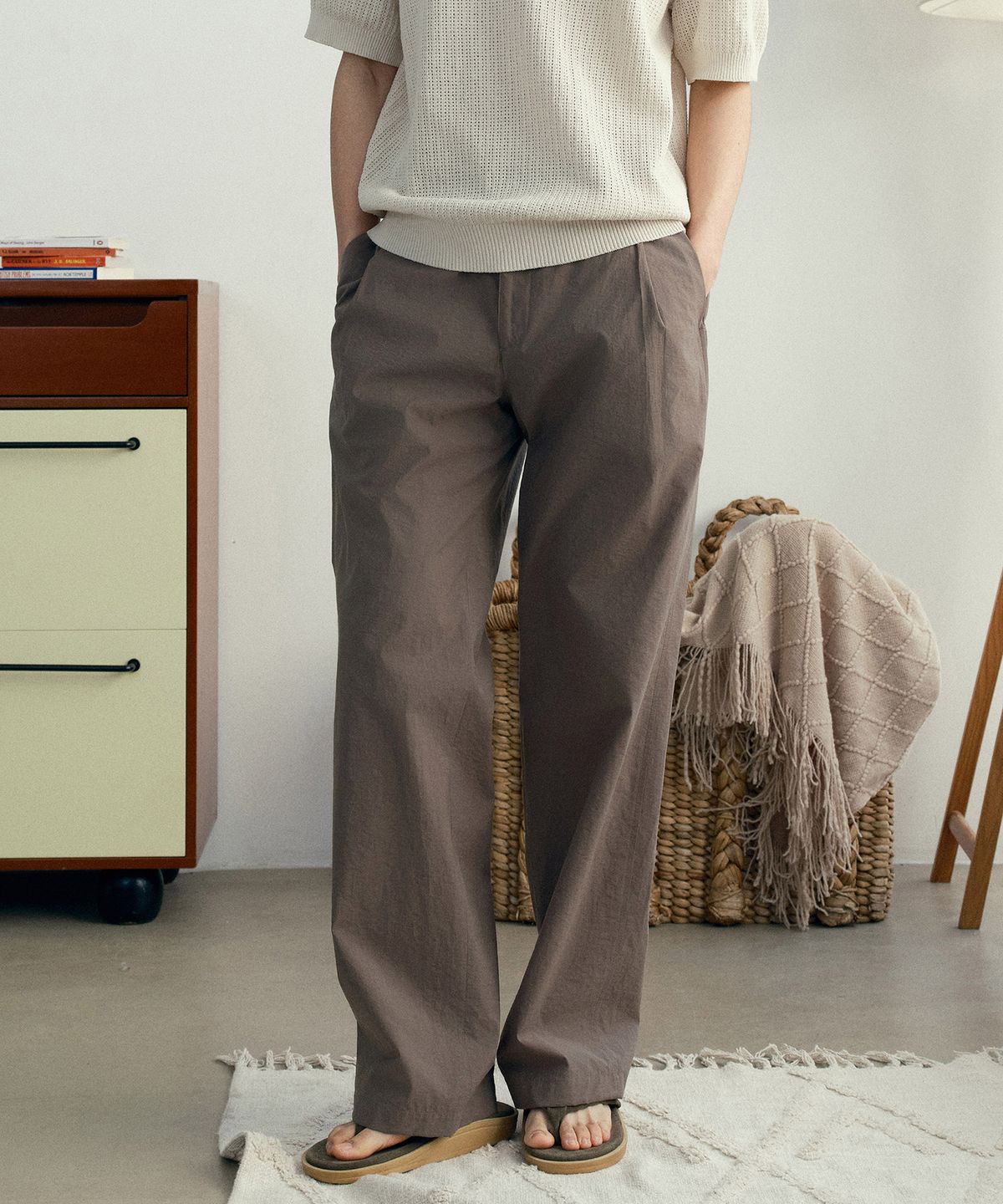 마인드브릿지(MINDBRIDGE) [COUTURE]와이드 원턱 나일론 풀 밴딩 팬츠 - 2color