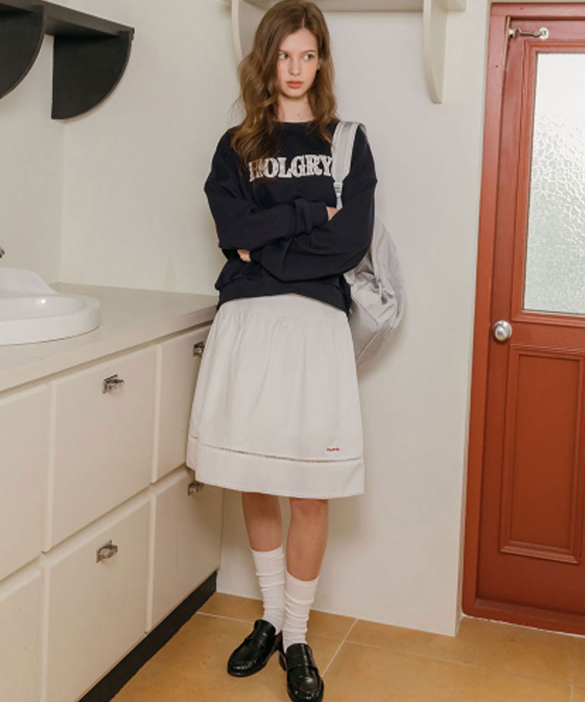 마크모크(MAC MOC) Lace shirring Flare Skirt 레이스 셔링 자수 플레어 스커트