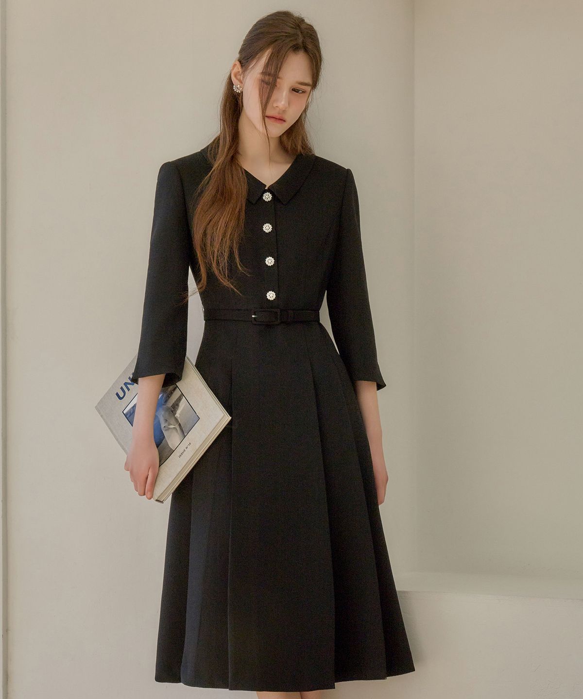 쥴리앤칼라(JULIY&CALLA) 26SS Calla138 쉬비긴즈 마치 트위드 원피스 블랙