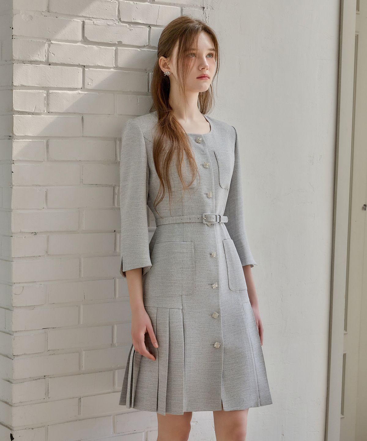 쥴리앤칼라(JULIY&CALLA) 26SS Calla135 쉬비긴즈 엘라플리츠 트위드 원피스 _보카시 블랙