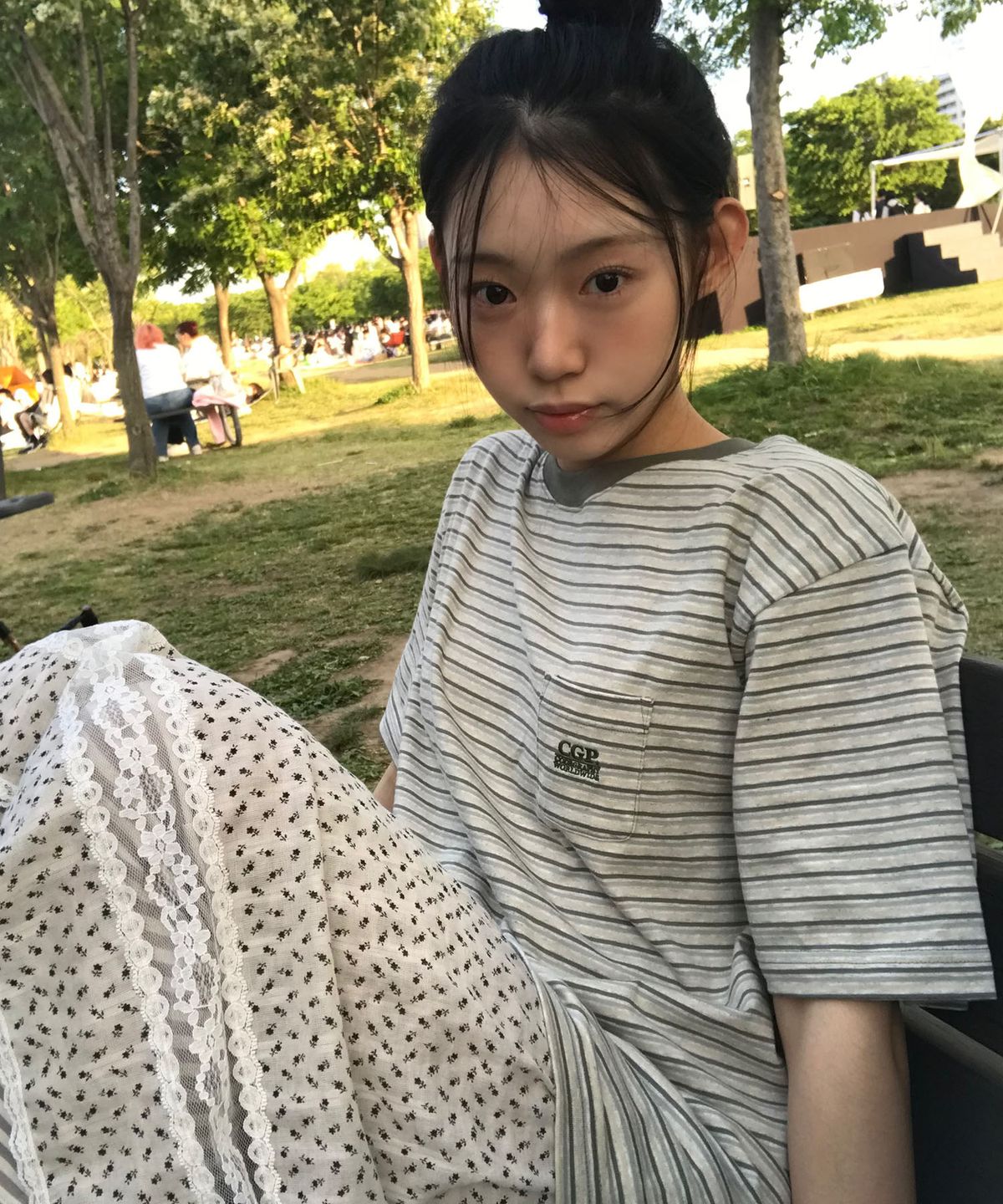 코드그라피(CGP) 핀스트라이프 미니 포켓 반소매 티셔츠-다크 카키