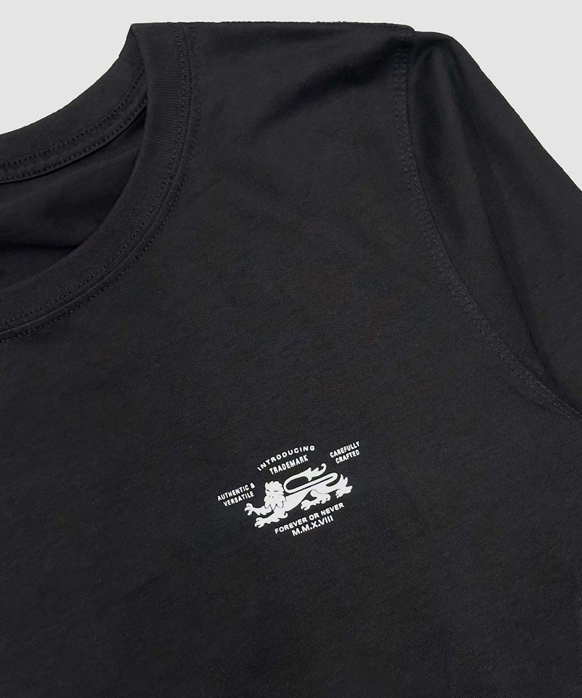 배드블러드(BADBLOOD) Lion Slim Long Sleeve T-Shirt - Black