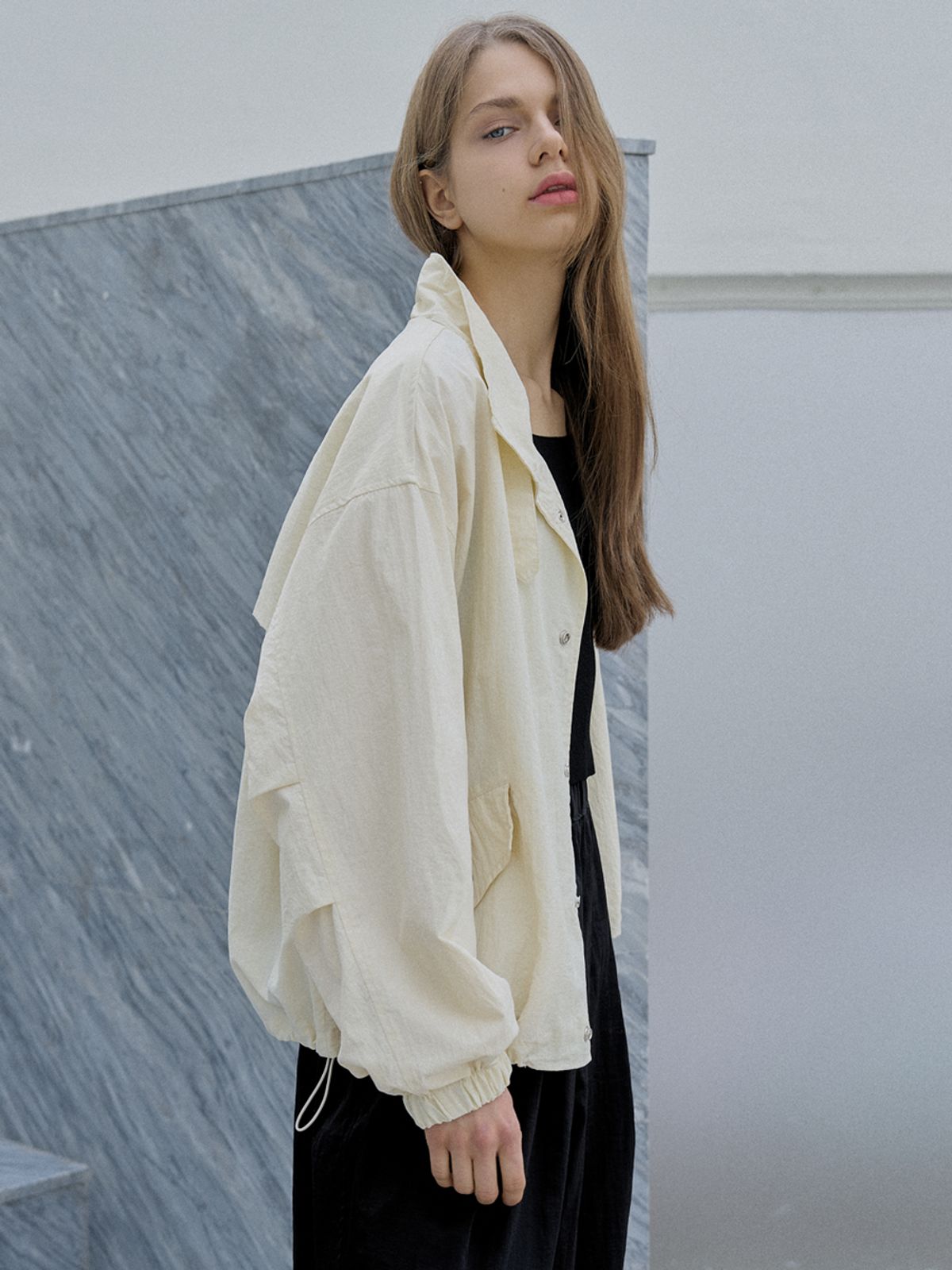 아방(AVANT-G) Nylon Windbreakert  Jumper - CREAM