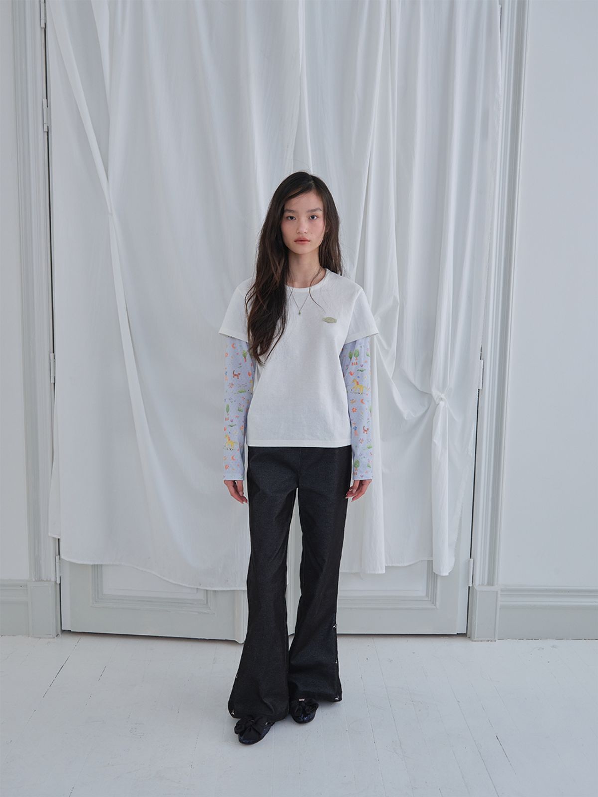 무음(MUWM) 플레어 레이스 스트레치 팬츠 Flare Lace Stretch Pants (Black)