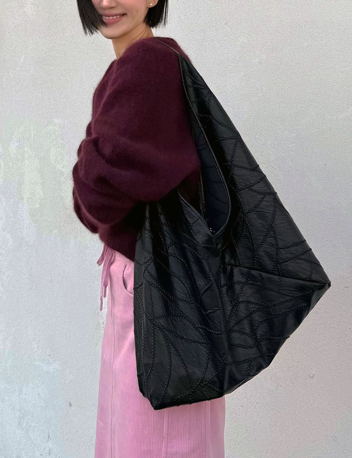 메종드유(MAISONDEU) 모어 리플 가죽 호보백_Onyx Black