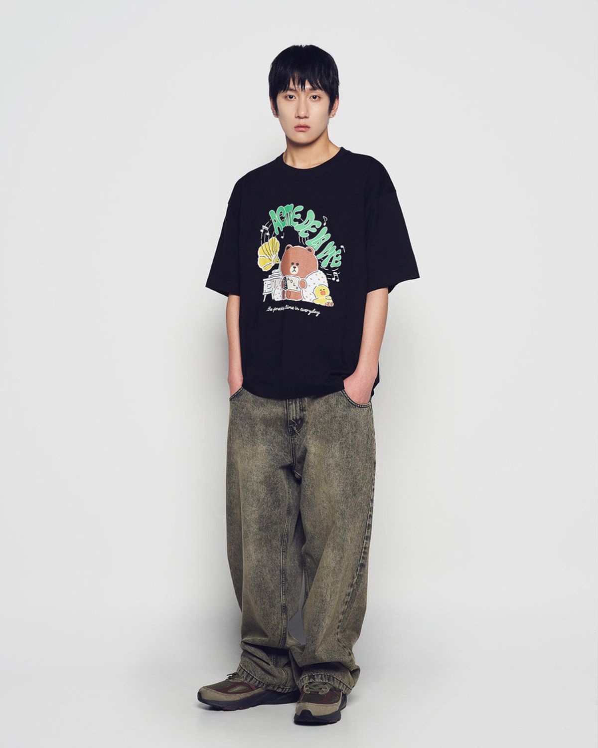 아크메드라비(ACME DE LA VIE) DAILY LINE FRIENDS SHORT SLEEVE T-SHIRT