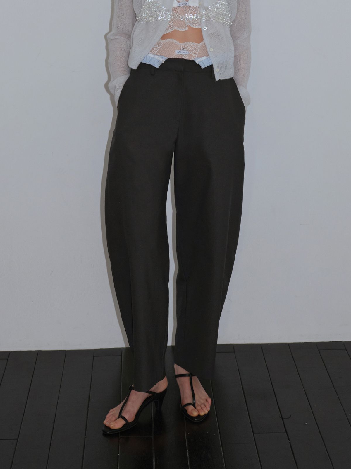 최에(CHOIAE) Blend Layered Curve Pants - Charcoal