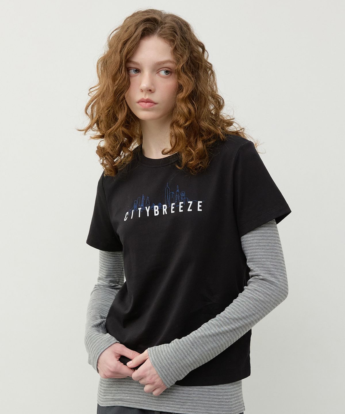 시티브리즈(CITYBREEZE) 스카이라인 반팔 티셔츠_BLACK