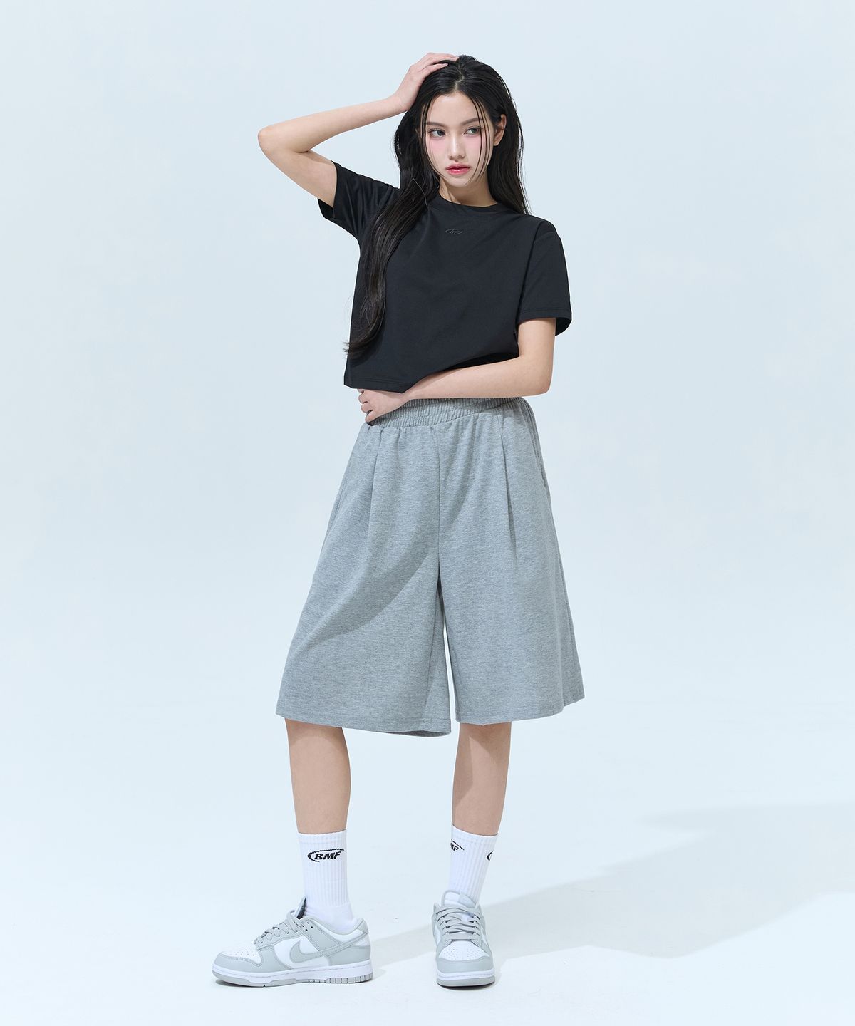 블랙몬스터핏(BLACK MONSTER FIT) 소로나 심볼 크롭 숏슬리브 (2color) / BM260202