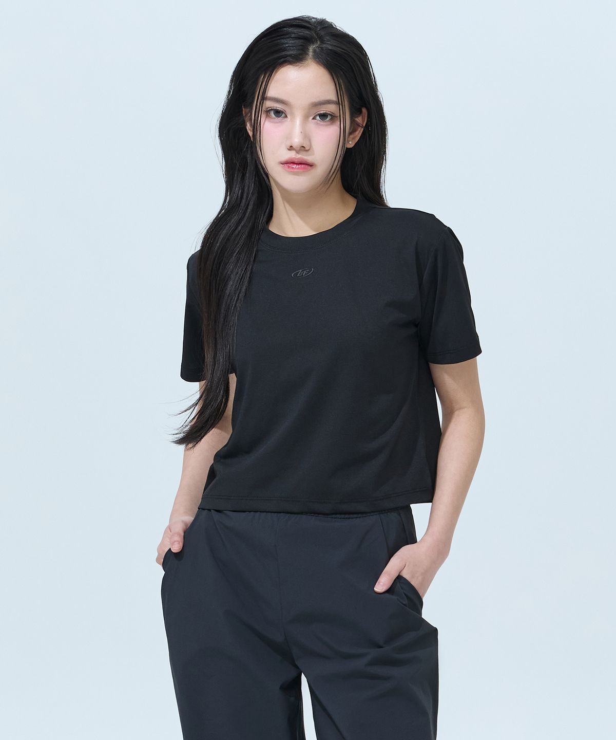 블랙몬스터핏(BLACK MONSTER FIT) 소로나 심볼 크롭 숏슬리브 (2color) / BM260202