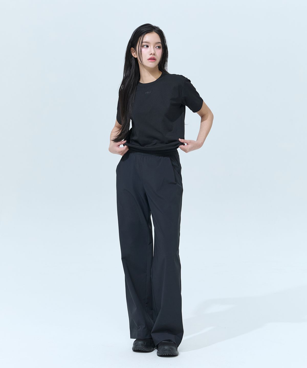 블랙몬스터핏(BLACK MONSTER FIT) 소로나 심볼 크롭 숏슬리브 (2color) / BM260202