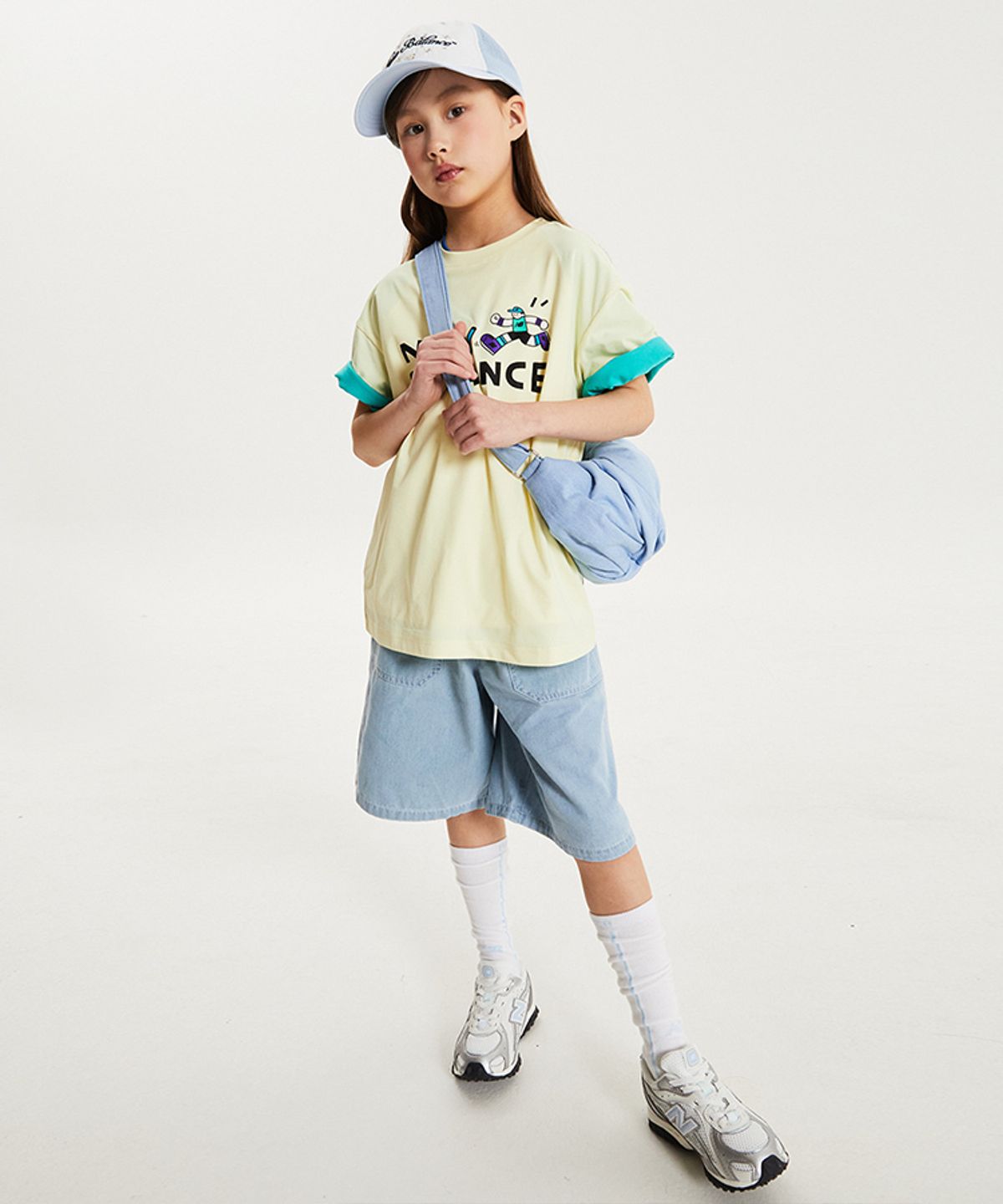 뉴발란스 키즈(NEWBALANCEKIDS) Run Festival_아동 쿨터치 일러스트 반팔티 NK9EG2503U30