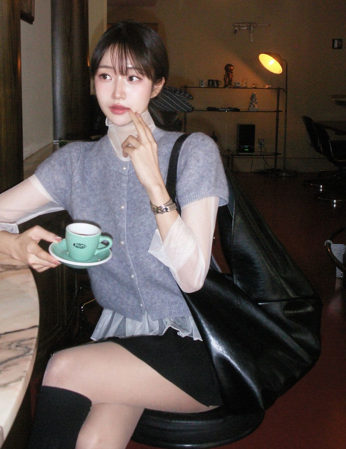 메종드유(MAISONDEU) 모어 가죽 호보백_Black