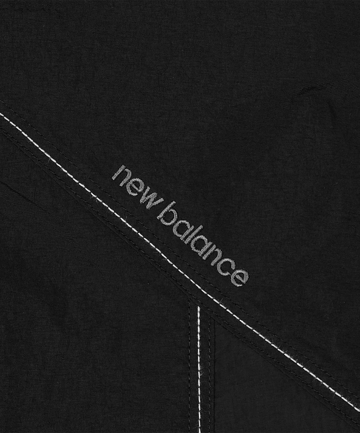 뉴발란스(NEW BALANCE) NBNAG21423 / UNI NANO LIGHT 후드 바람막이 (BLACK)