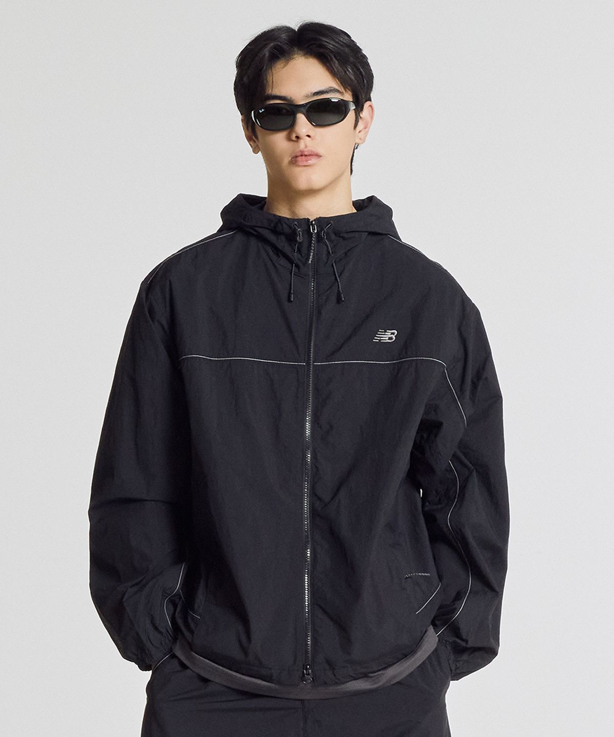 뉴발란스(NEW BALANCE) NBNAG21423 / UNI NANO LIGHT 후드 바람막이 (BLACK)