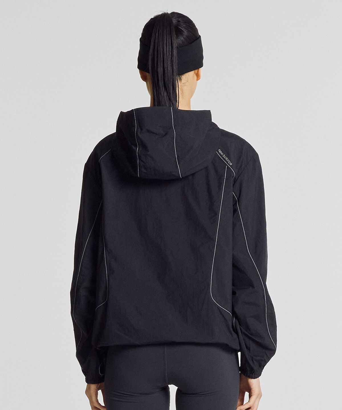 뉴발란스(NEW BALANCE) NBNAG21423 / UNI NANO LIGHT 후드 바람막이 (BLACK)