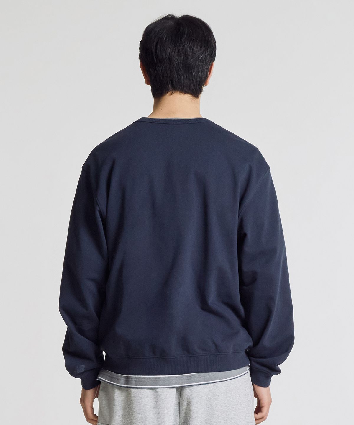 뉴발란스(NEW BALANCE) NBMDG21423 / UNI 에센셜 썸머 경량 라운드넥 집업 (NAVY)