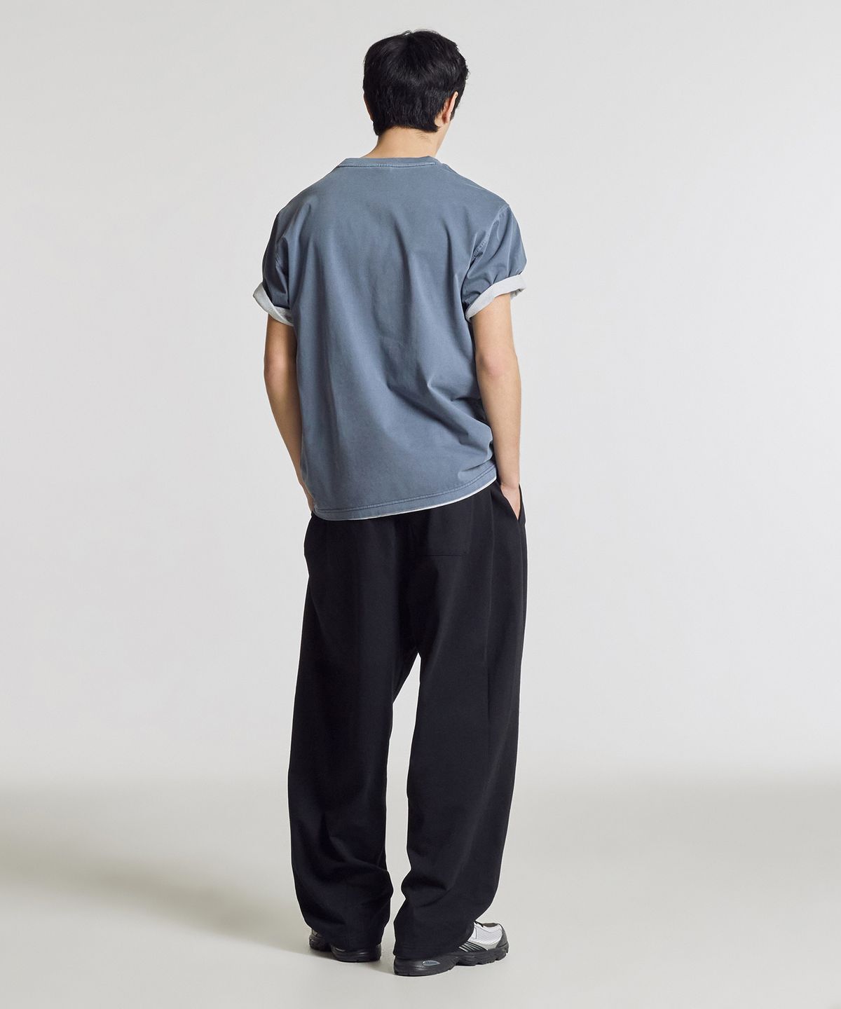 뉴발란스(NEW BALANCE) NBMLG21443 / UNI 에센셜 썸머 경량 사이드턱 오버와이드 팬츠 (BLACK)