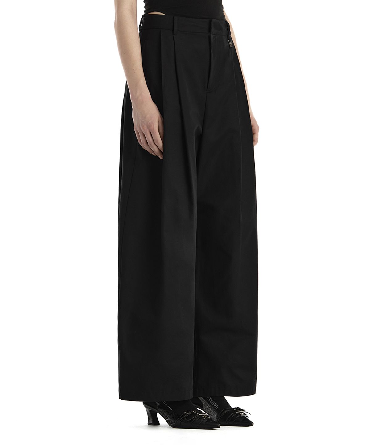 트리밍버드(TREEMINGBIRD) Double Loop Two-Tuck Wide Pants [ Black ]