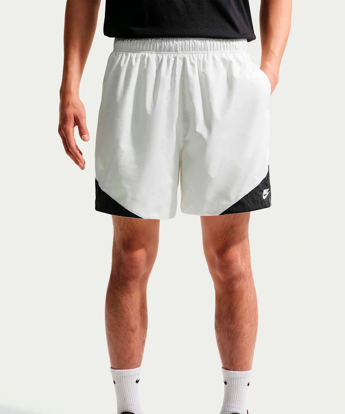 나이키(NIKE) 윈드러너 경량 우븐 쇼츠 M - 세일:블랙:화이트 / IF3399-133