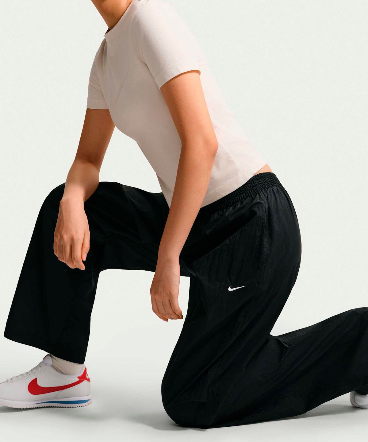 나이키(NIKE) 스포츠웨어 미드라이즈 경량 UV 팬츠 W - 블랙:세일 / IO3377-010