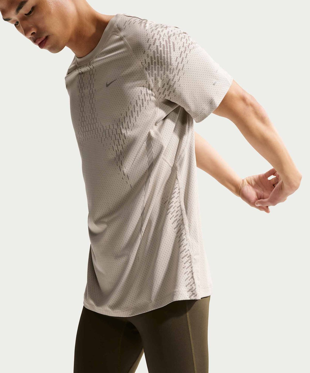 나이키(NIKE) 패스트 드라이 핏 브리프 라인드 하프 러닝 타이츠 W - 다크 헤이즐:블랙:피트 모스 / IQ3636-212