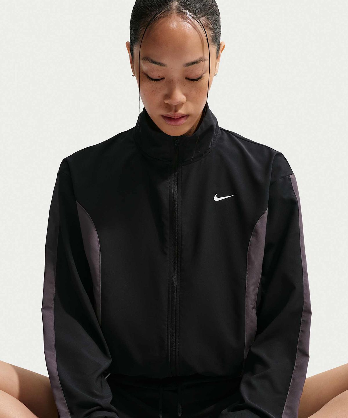 나이키(NIKE) 원 우븐 재킷 W - 블랙:썬더 그레이:화이트 / IV5394-010
