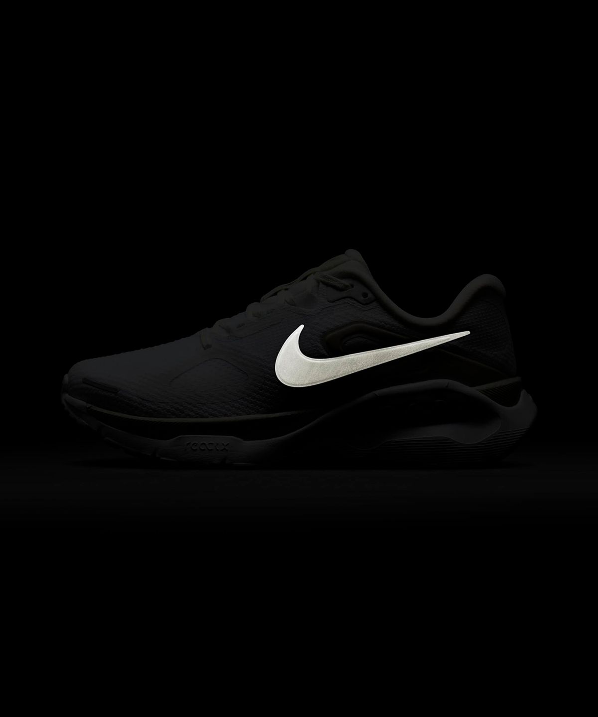 나이키(NIKE) 스트럭처 플러스 W - 화이트:포톤 더스트:메탈릭 실버 / HQ3049-100