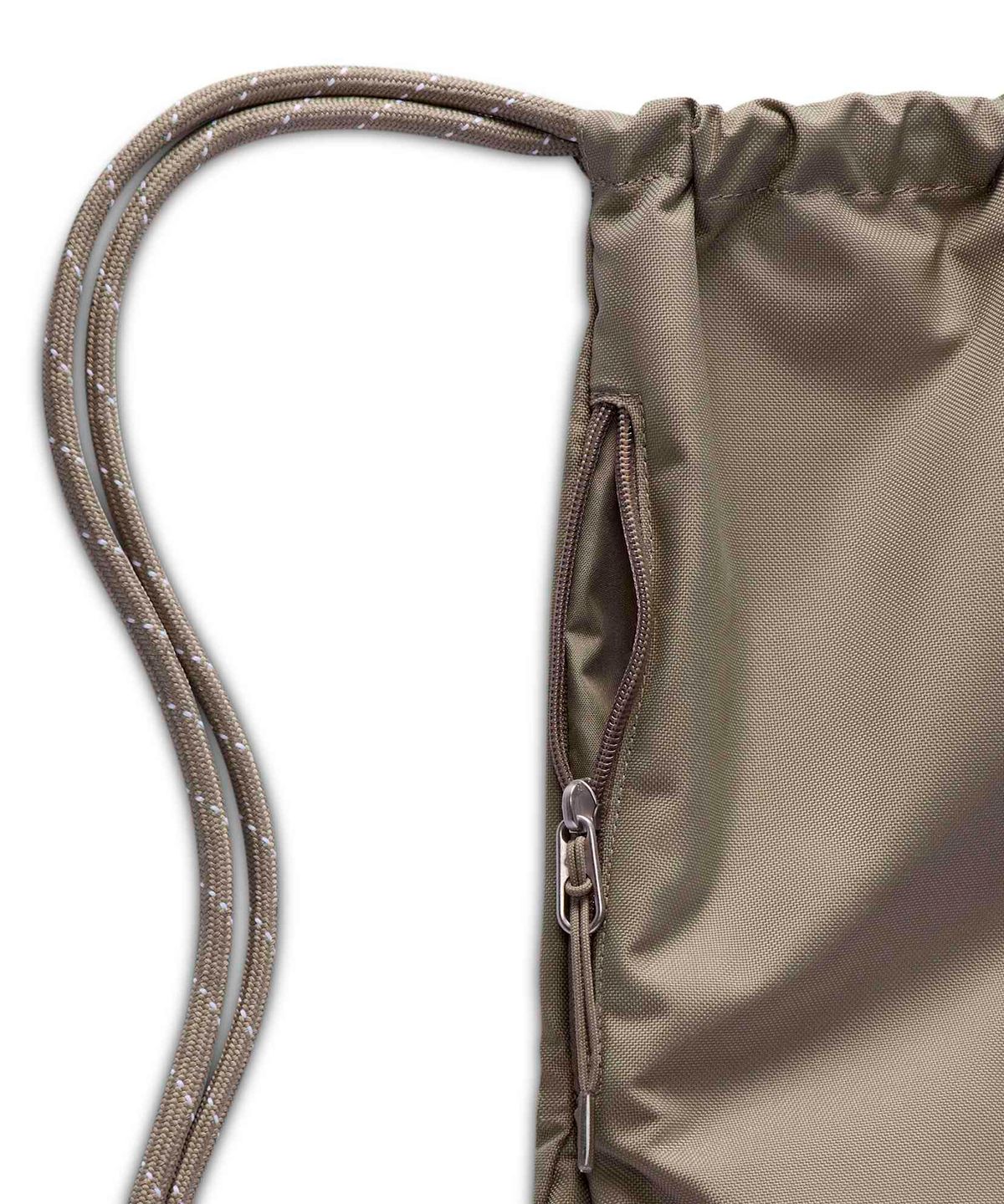 나이키(NIKE) 헤리티지 2.0 드로스트링 백(12L) - 라이트 아미:화이트 / IB4356-320
