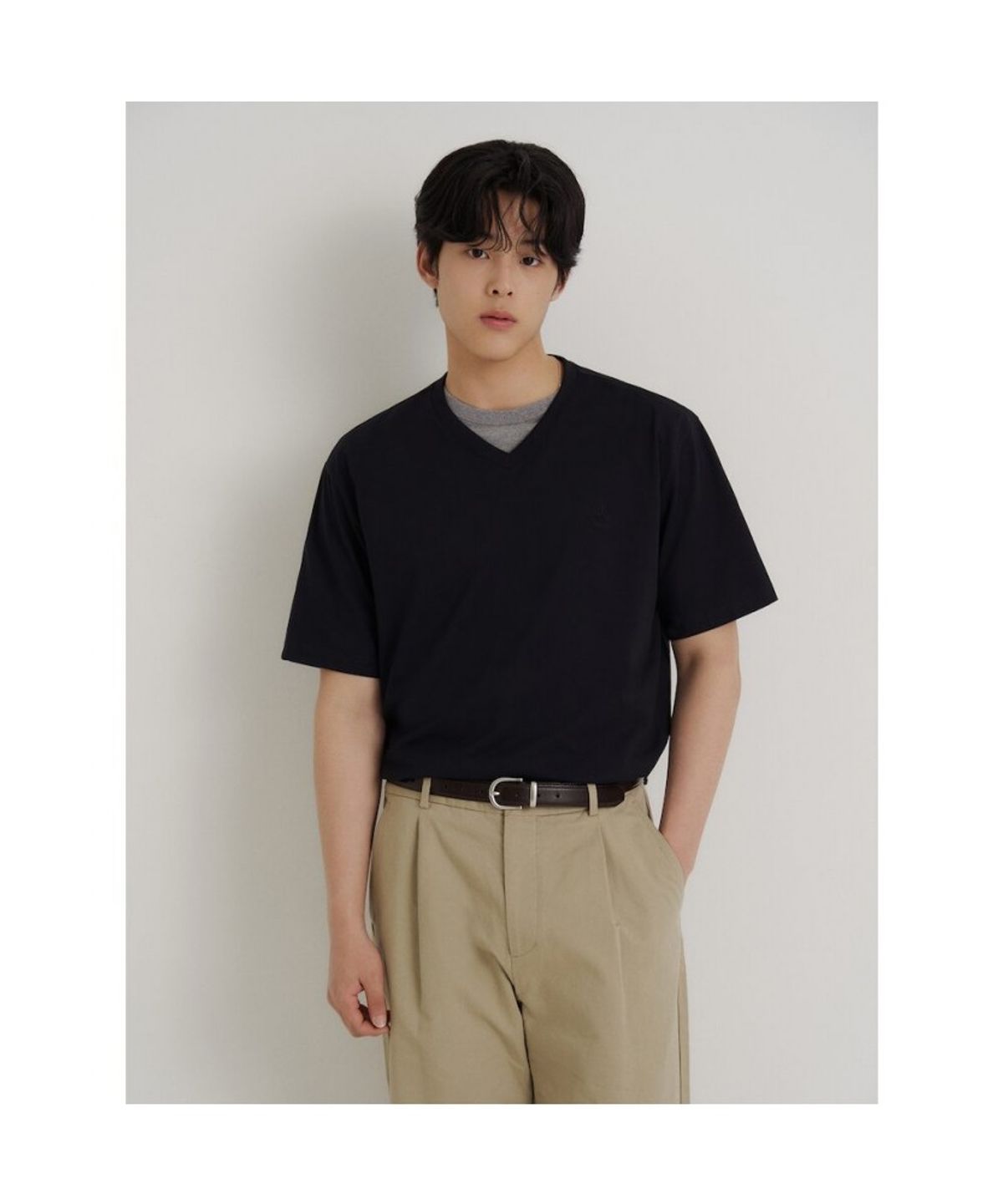 빈폴 멘(BEANPOLE MEN) 기본 브이넥 반소매 티셔츠  블랙