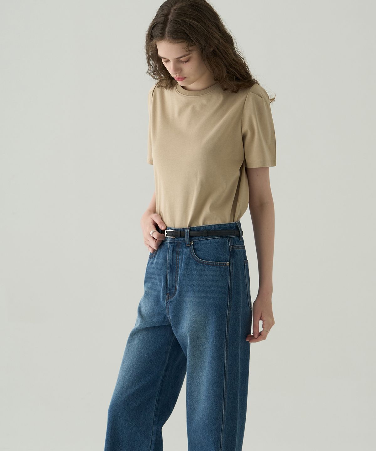 드로우핏 우먼(DRAWFIT WOMEN) 퍼프 슬리브 수피마 코튼 반팔 티셔츠 [BEIGE]
