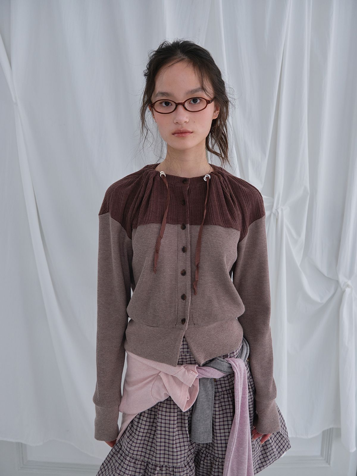 무음(MUWM) 블룸 네크라인 가디건 Bloom Neckline Cardigan (Oatmeal)