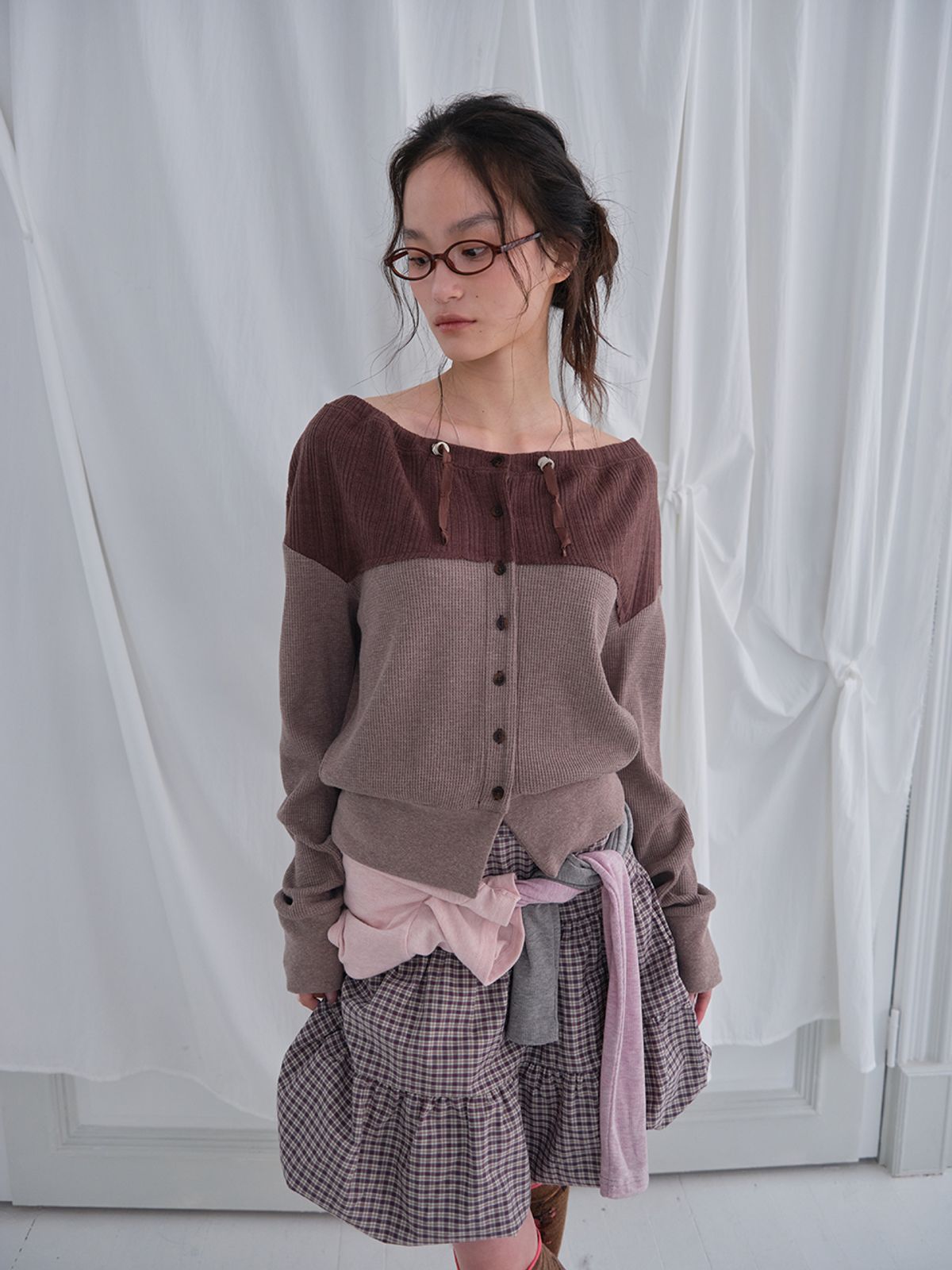 무음(MUWM) 블룸 네크라인 가디건 Bloom Neckline Cardigan (Oatmeal)