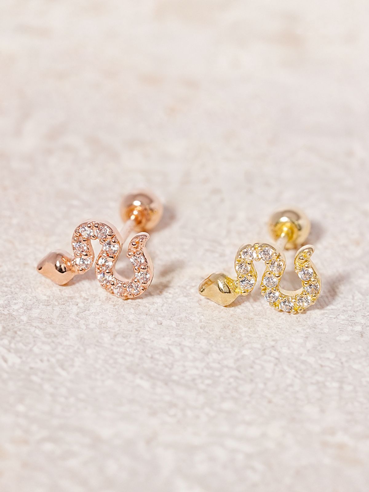 미니멀피어싱(MINIMALPIERCING) 14K 블링 스네이크 큐빅 피어싱 귀걸이