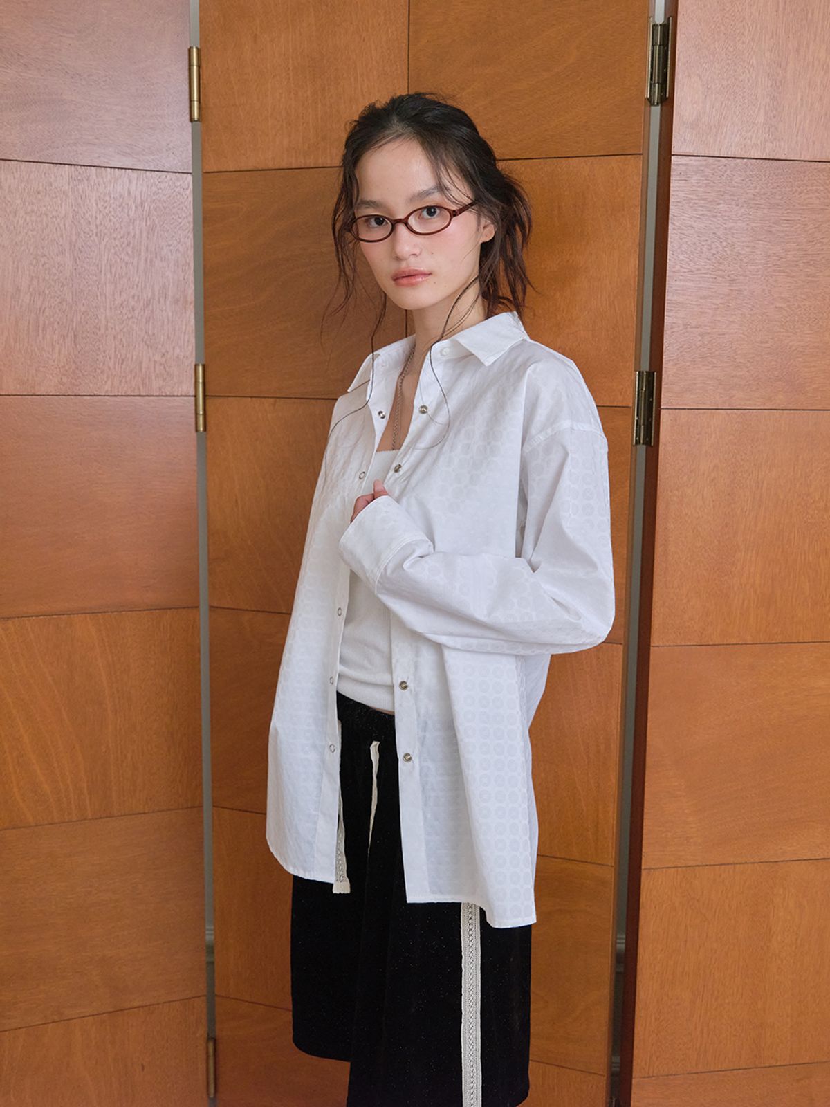 무음(MUWM) 슬리키 써클 오버핏 셔츠 Sleeky Circle Shirt (White)