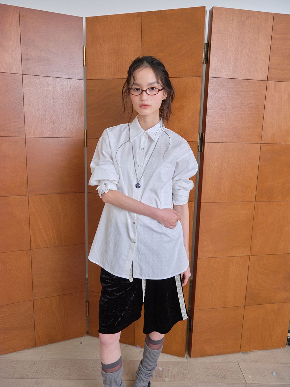 무음(MUWM) 슬리키 써클 오버핏 셔츠 Sleeky Circle Shirt (White)