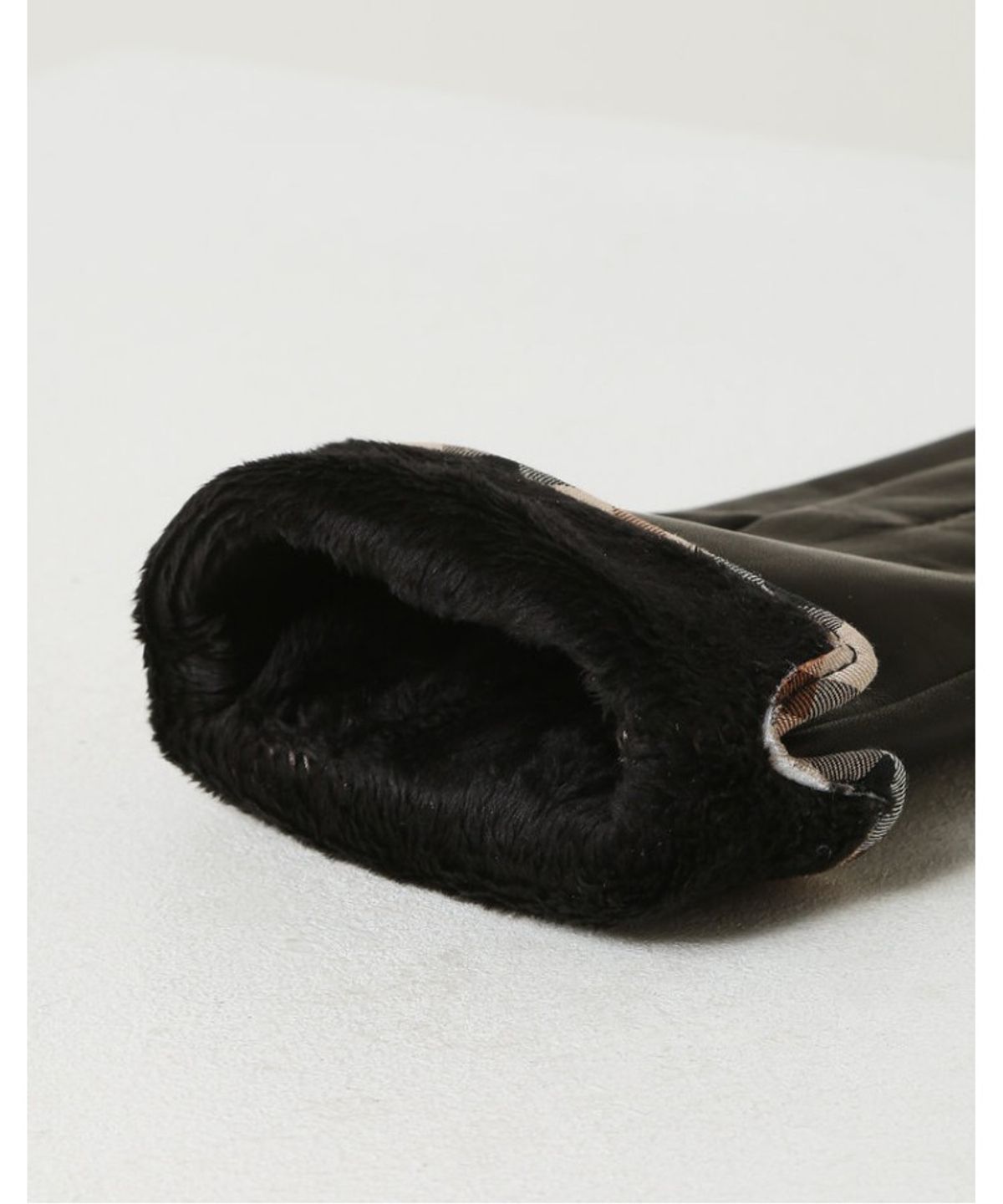 닥스 여성 액세서리(DAKS WOMENS ACCESSORIES) 심플 DD 솔리드 양가죽 장갑 블랙_DCGV5F300BK