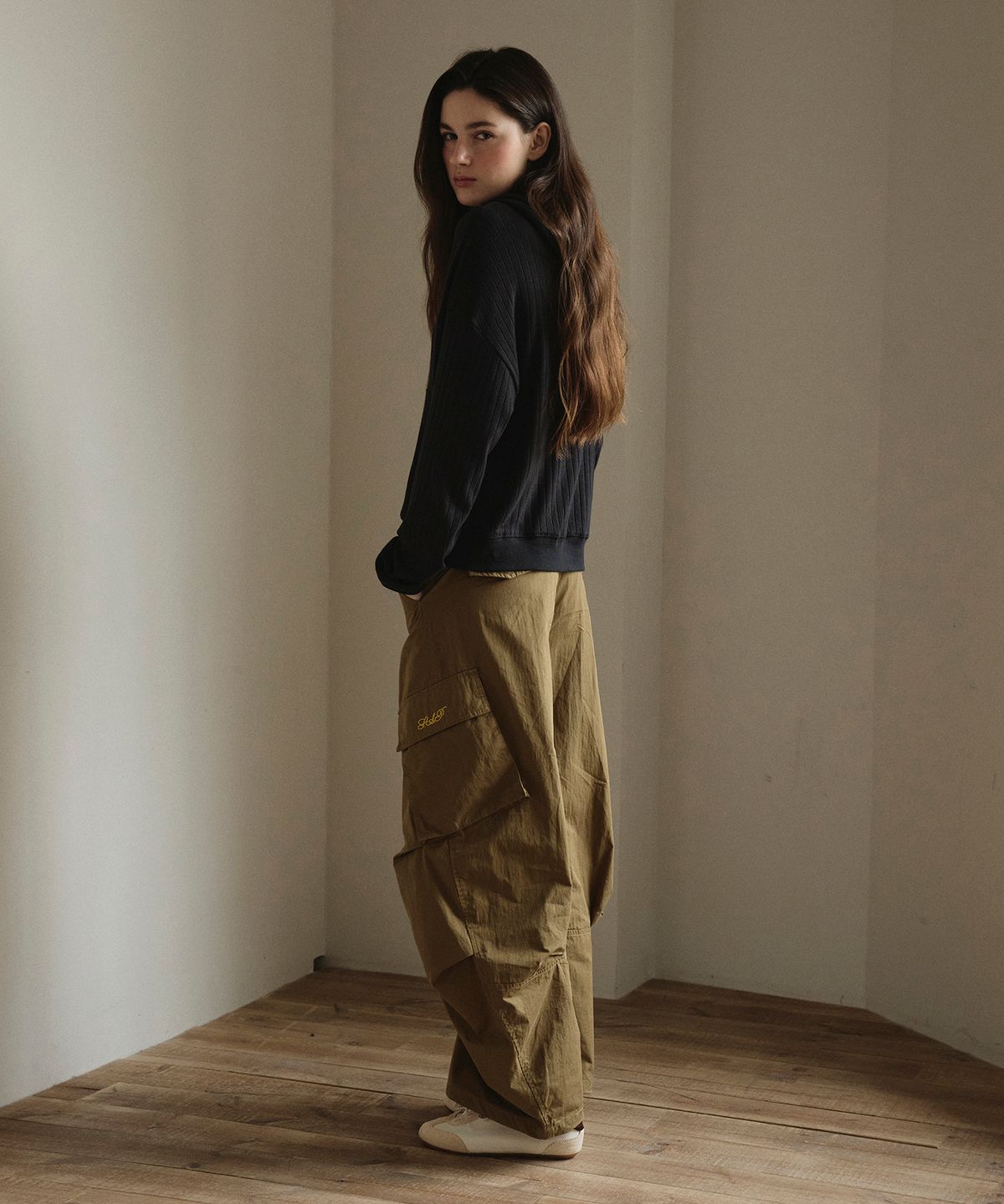 스튜디오앤파르크(STUDIO&PARC) Cargo Dart Pants_Brown
