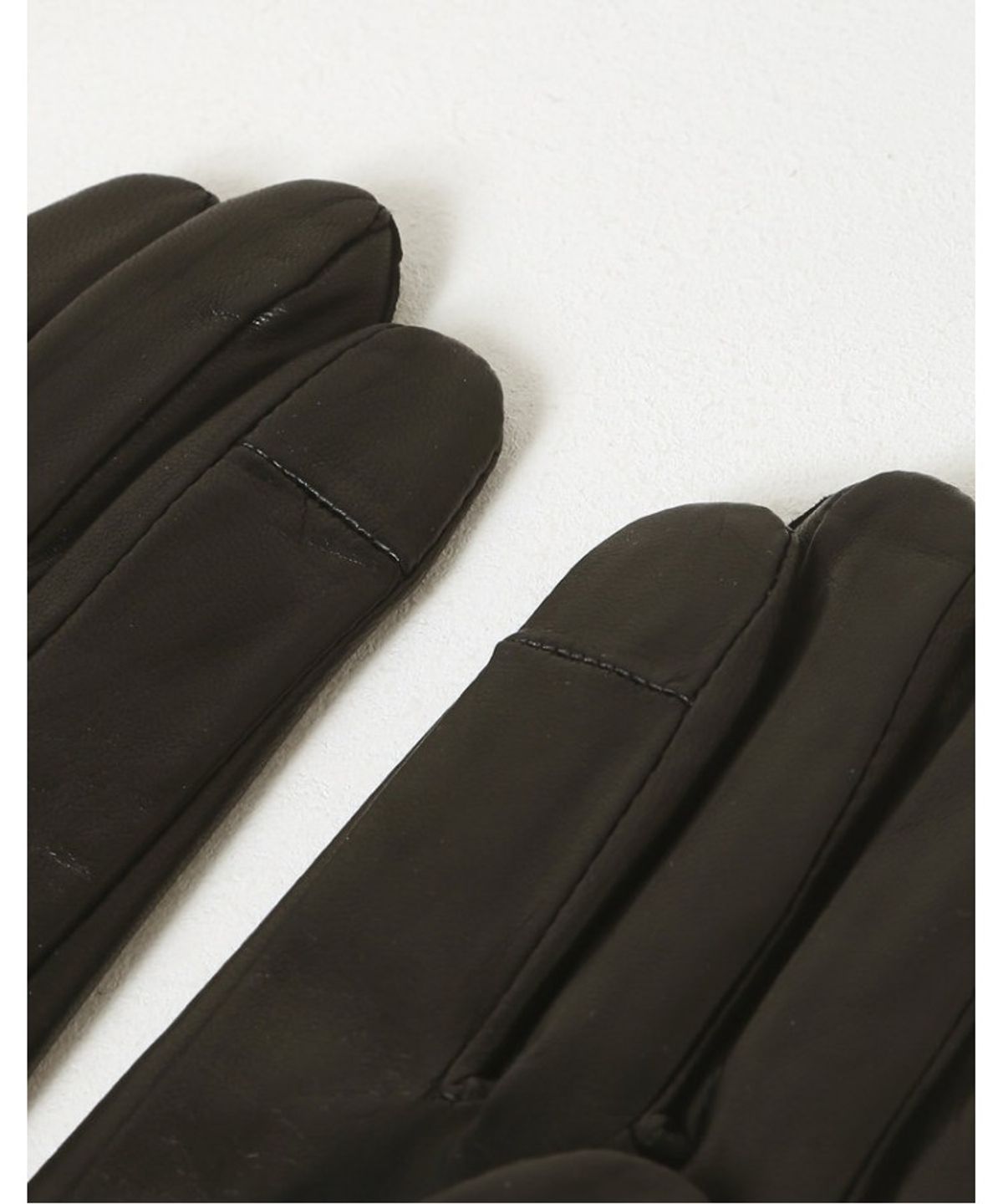 닥스 여성 액세서리(DAKS WOMENS ACCESSORIES) 벨트 꼬임 양가죽 장갑 블랙_DCGV5F310BK