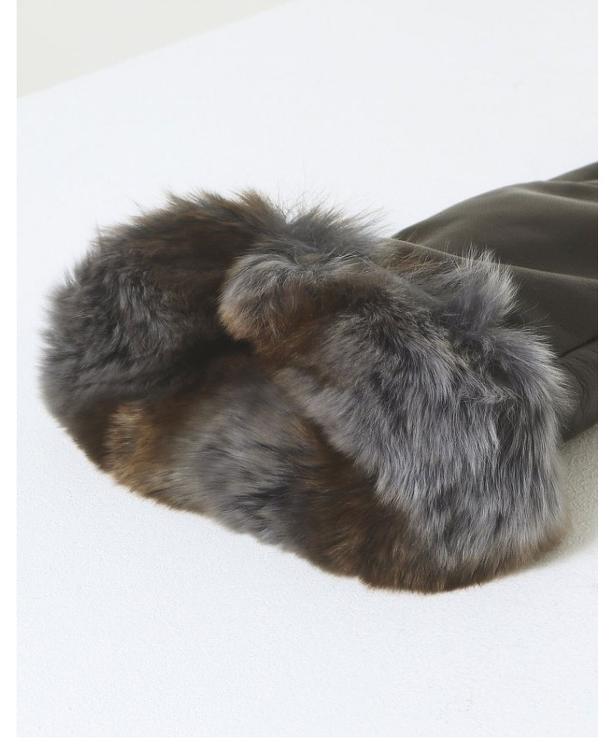 닥스 여성 액세서리(DAKS WOMENS ACCESSORIES) 블랙 양가죽 렉스퍼장식 스마트폰터치 장갑_DCGV5F276BK