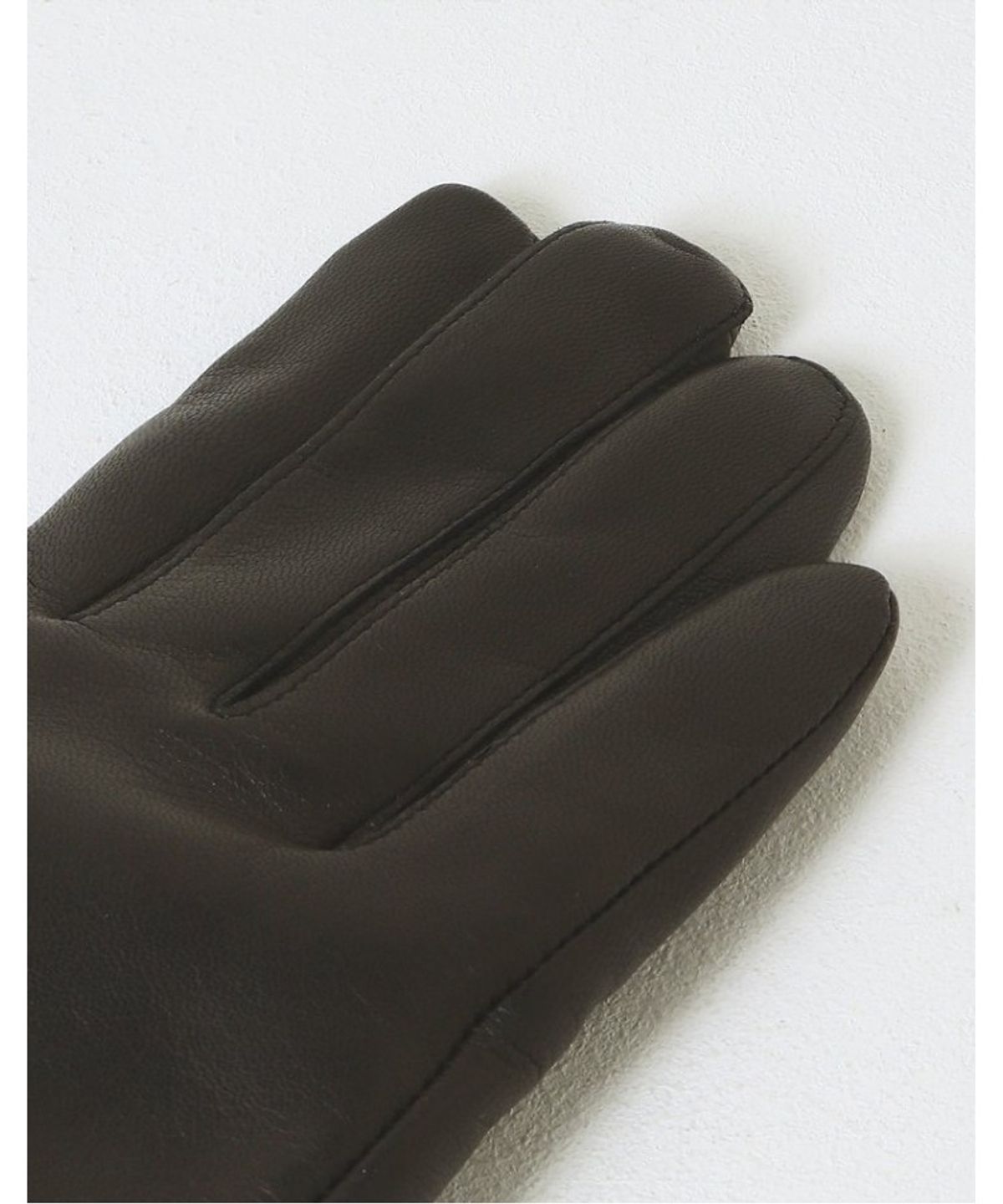 닥스 여성 액세서리(DAKS WOMENS ACCESSORIES) 블랙 양가죽 렉스퍼장식 스마트폰터치 장갑_DCGV5F276BK