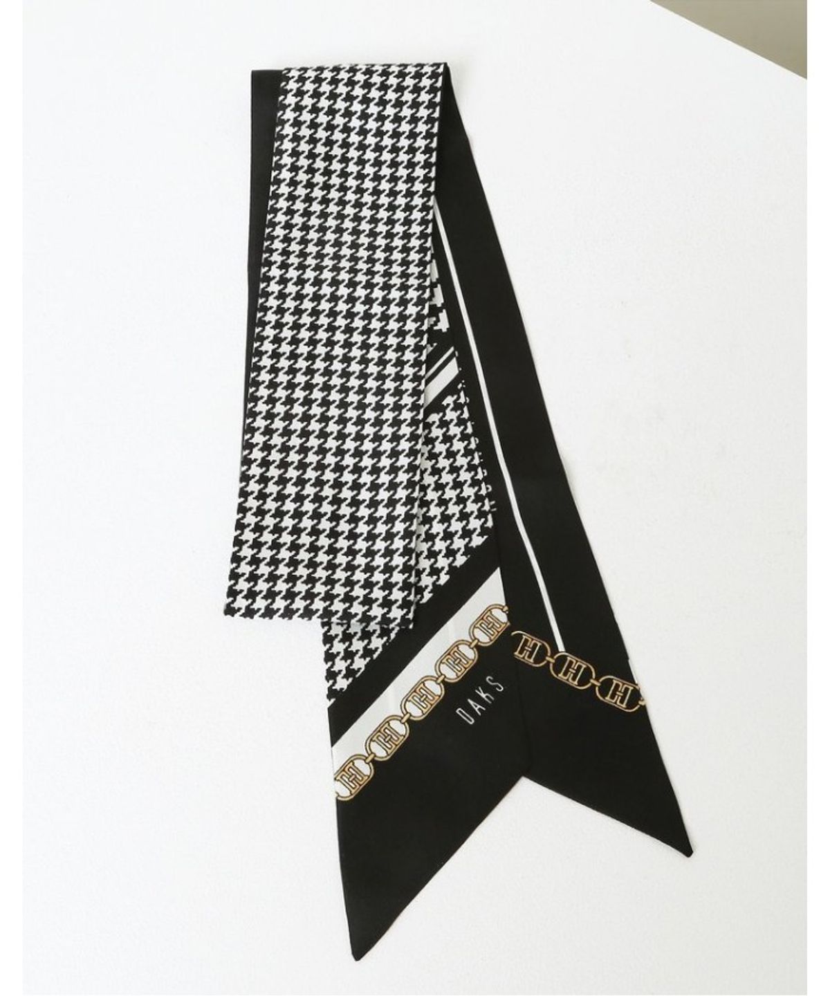 닥스 여성 액세서리(DAKS WOMENS ACCESSORIES) 블랙 뉴체크 패턴 쁘띠 실크스카프_DCSC6E965BK