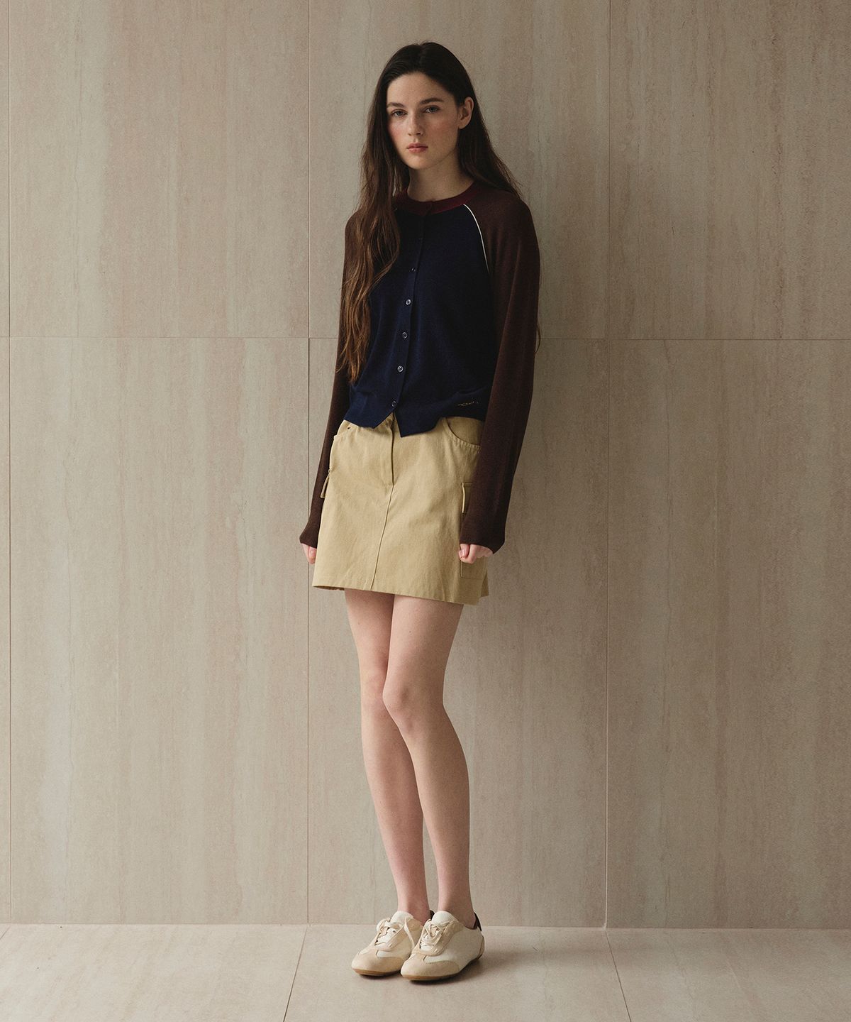 스튜디오앤파르크(STUDIO&PARC) Raglan Contrast Sleeve Cardigan_Navy