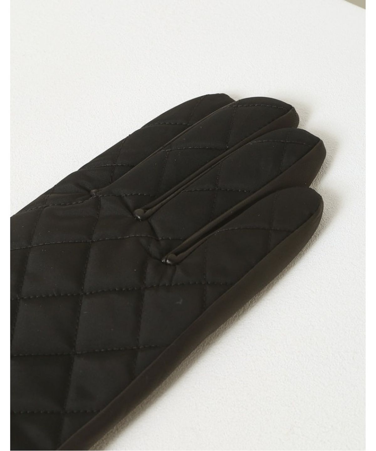 닥스 남성 액세서리(DAKS MEN'S ACCESSORIES) 패딩 퀄팅 남성 가죽장갑 블랙_DCGV5F700BK