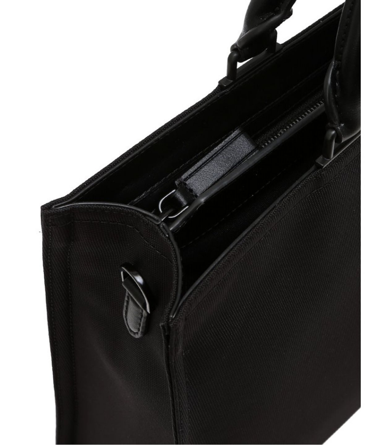 닥스 남성 액세서리(DAKS MEN'S ACCESSORIES) 블랙 버클장식 나일론 서류가방_DBBA6E029BK
