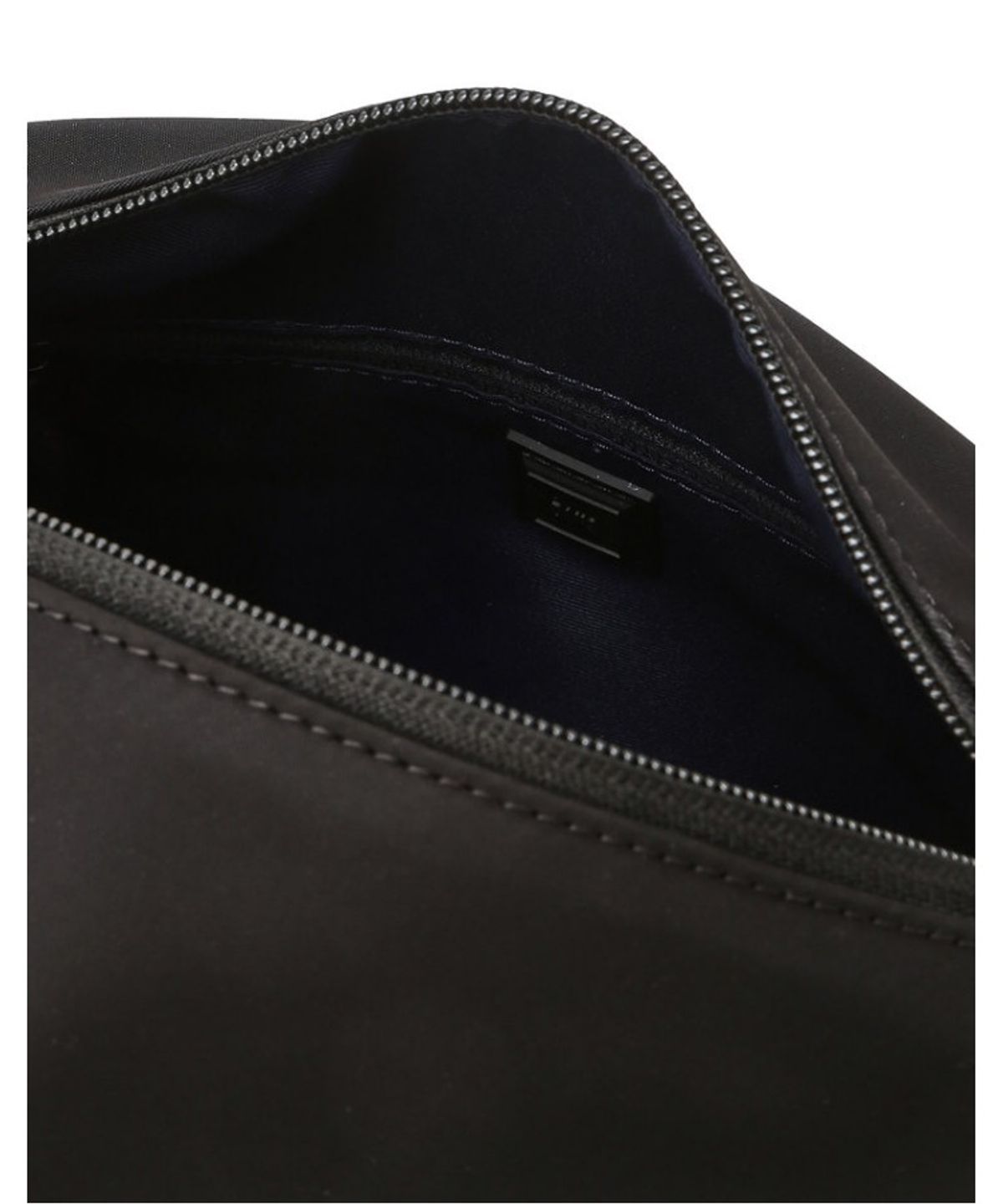 닥스 남성 액세서리(DAKS MEN'S ACCESSORIES) 블랙 로고장식 가죽 크로스백_DBBA6E856BK