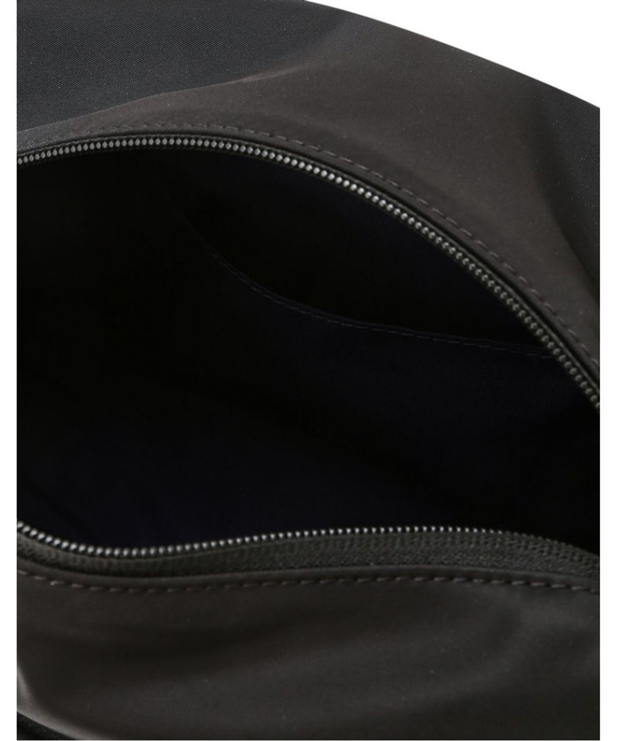 닥스 남성 액세서리(DAKS MEN'S ACCESSORIES) 블랙 로고장식 가죽 크로스백_DBBA6E856BK
