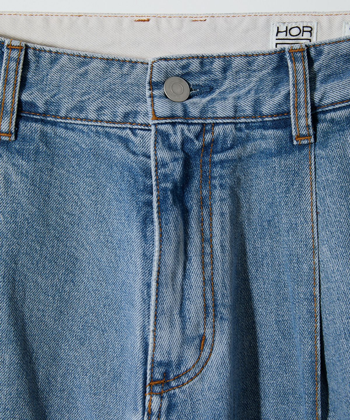 홀리선(HORLISUN) Nileblue Wide Pleats Denim Pants Light Blue