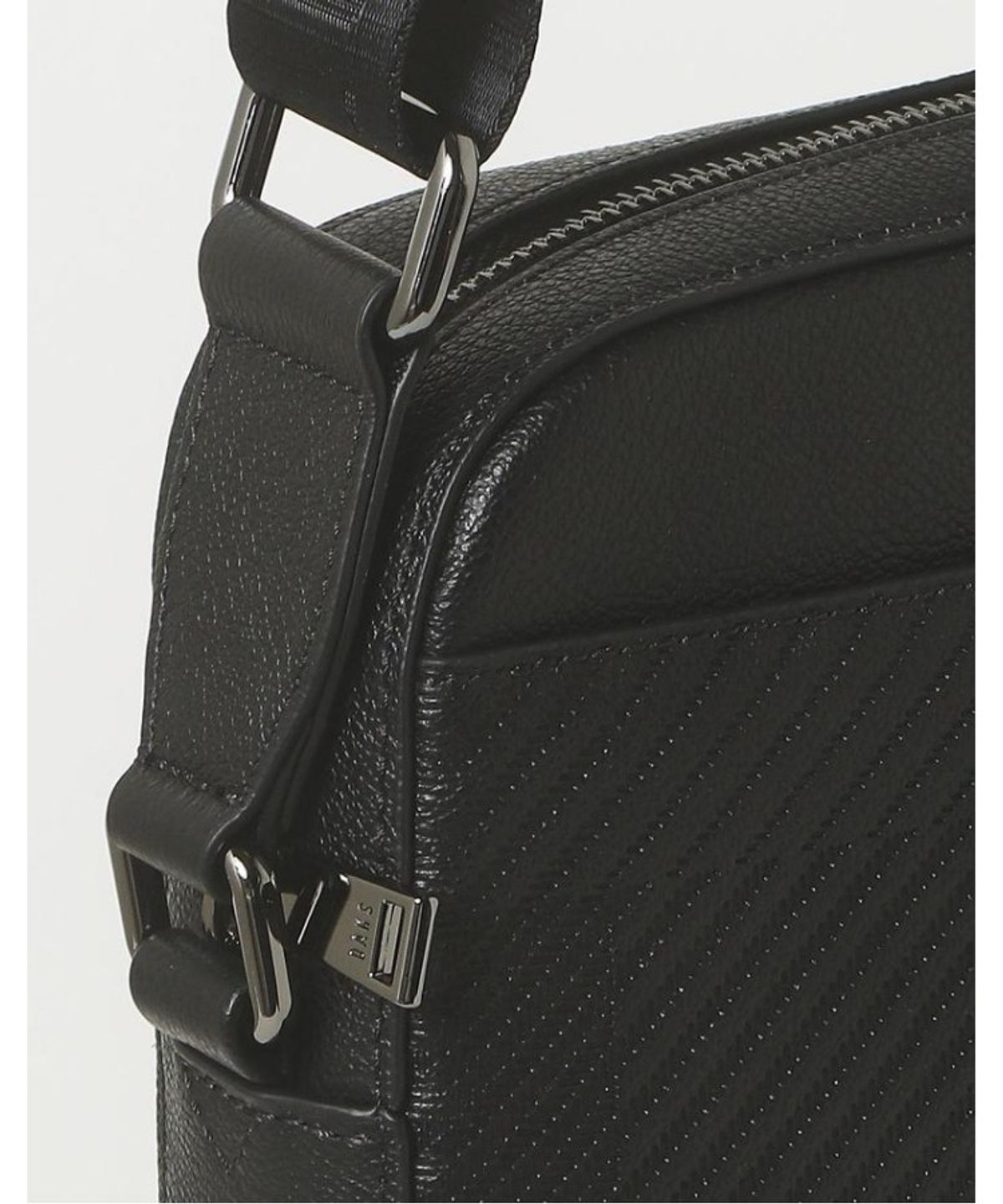 닥스 남성 액세서리(DAKS MEN'S ACCESSORIES) 블랙 하우스 체크 소가죽 크로스백 _DBBA6E309BK
