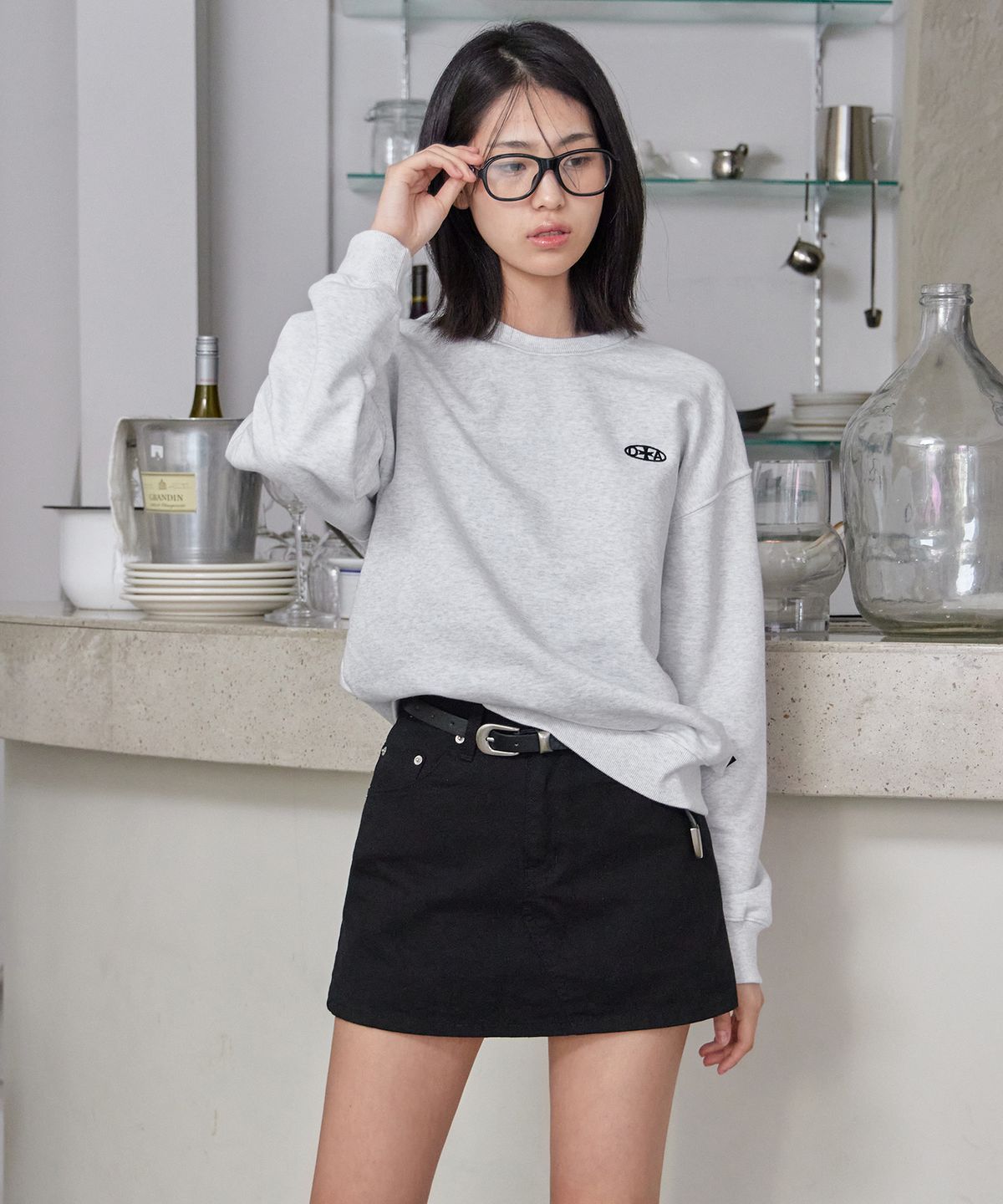 런던다다(LONDONDADA) Signature Logo Sweatshirt, W.MELANGE